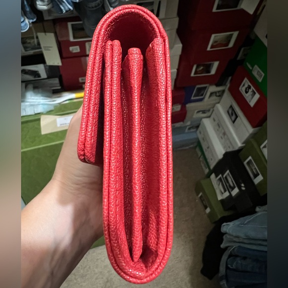 NWT Chanel caviar medium boy wallet. - Picture 2 of 9